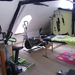 Alojamento de Acomodação e Pequeno-almoço La Tourelle Des Echelles Lésigny