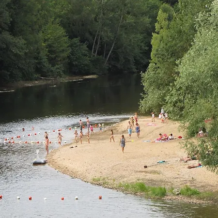 La Tourelle Des Echelles Lesigny (Vienne)