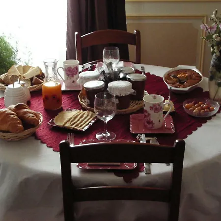 Bed and breakfast La Tourelle Des Echelles 3*