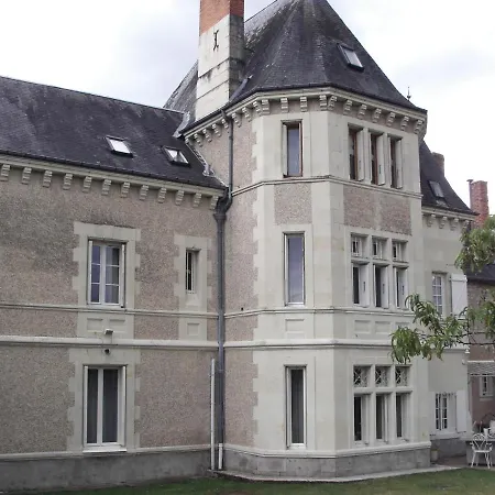 La Tourelle Des Echelles Bed & Breakfast